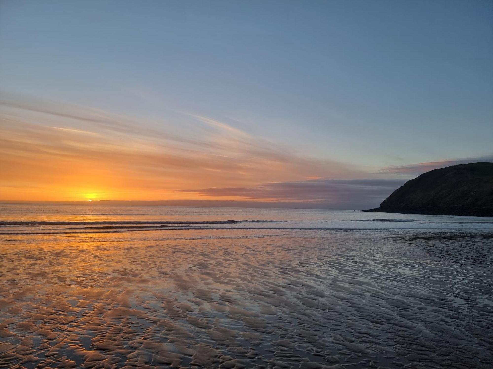 Impeccable Beachfront 2-Bed Cottage In St Bees Exterior photo
